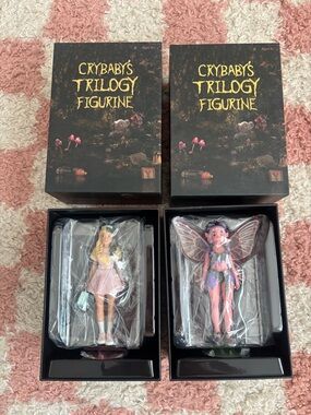 Figurine Set - K-12 & Portals Figurine set